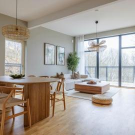 Modern Forest Villa With Sea Views And Sauna, מלון בטרולהאטן