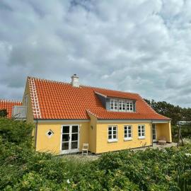 Light-Filled Cottage By Skagen's Dunes