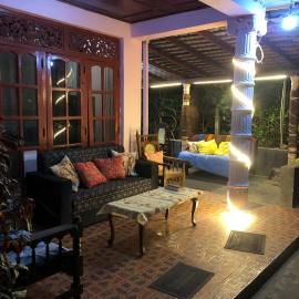 Thisal Guest House