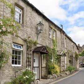 Rose Cottage - Uk34067, hotel i Grassington