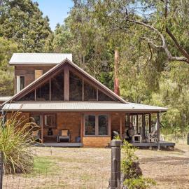 Kookaburra Retreat - Dog Friendly - Forest View