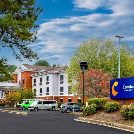 Comfort Inn & Suites Buford near Mall of Georgia, hotel u gradu 'Buford'