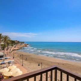 Apartamento con vistas frontales - Primera línea Playa Cargador - ALBERT VILLAS