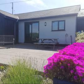 Beach chalet, Plymouth, Devon, couples, romantic, seaviews, beach, BOVISAND, views, quiet