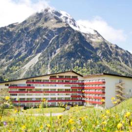 Aparthotel mittelberg mit Schwimmbad Kleinwalsertal