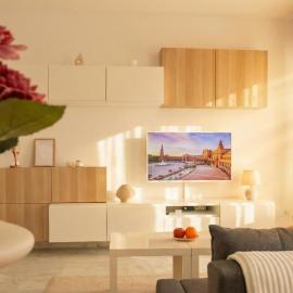 Spacious 2-Bedroom Apartment - Walk to Isla Mágica - AC - Premium Bed