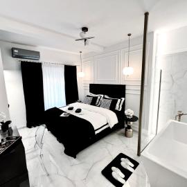 Black & White Luxury Living, hotel in Katerini