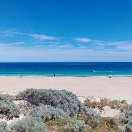 Sea Breeze Beach House - Secret Harbour, hotel a Secret Harbour