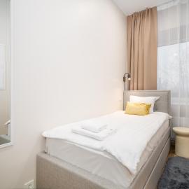 Airport-Bus - 13 North Studios - Apartment 3, hotel i Tallinn