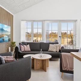 Modern Family House Near Købingsmark Beach, hôtel à Nordborg