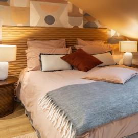 Maison en centre ville avec extérieur, готель у місті Комп'єнь