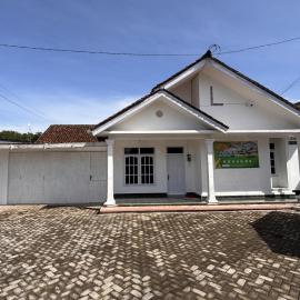 Wintamara Homestay, hotel u gradu Prumbanan