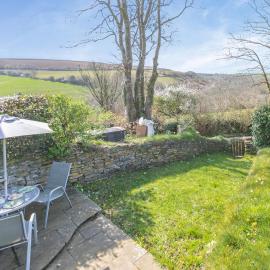 2 Bed in Duloe oc-f31903, hotell sihtkohas Duloe