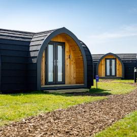 Ashbourne Heights Holiday Park, hotel di Ashbourne