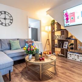 2BR House Hot Tube Airport A38 A50 Parking