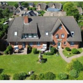 Ferienhaus Seeker Huuwen, hotel u gradu Nordorf