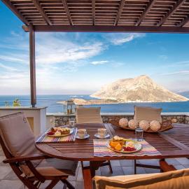 Sky & Sea View Retreat, hotel u gradu Telendos