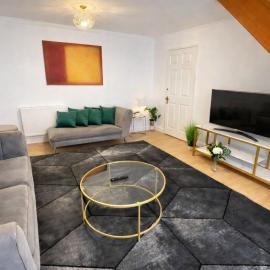 Gravesend - 1 Bedroom House, hotel v destinácii Gravesend