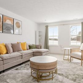 Brand-New Luxury Townhome in Noblesville, Hotel in Noblesville