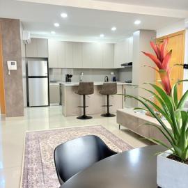 Al Ashrafīyah에 위치한 호텔 Brown 7 3BR Apt in Sioufi