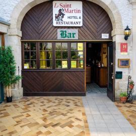 Hôtel Le Saint Martin, מלון בBourg-Sainte-Marie