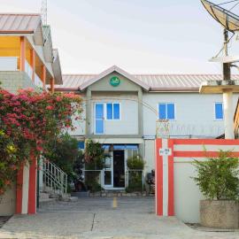 Kasoa में, होटल Village Francophone Hotel