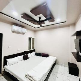 Hotel Rainbow palace, hotel in Ujjain