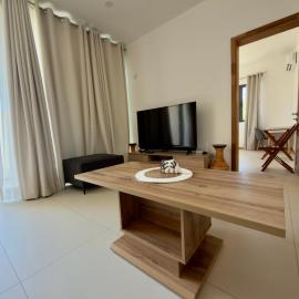 Modern 2-Bedroom Apartment with Pool, Lift and Parking Grand Baie