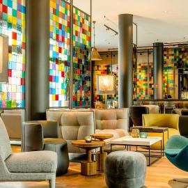 Motel One Köln-Neumarkt, hotel a Colònia