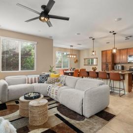 Wine Country Garden View Farmhouse with Fire Pit、フェアフィールドのホテル