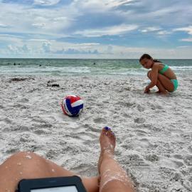 Barefoot Beach Resort in Indian Shores Minutes from Clearwater Beach