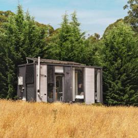 The Ridge by Tiny Away, hotel in Korweinguboora