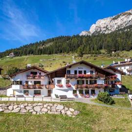 Hotel Garni Morene, hotel em Selva di Val Gardena
