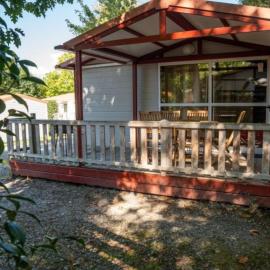 Chalet confortable pour 5 personnes avec terrasse - API-1-52-1549, hotel in Espelette