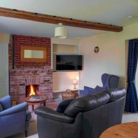 Yew Tree Cottages No 7 - Ukc4476