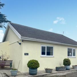 Heron's Lodge, hotel a Llanarthney