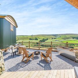 Flossys Hut - Uk43675, hotel in Haworth