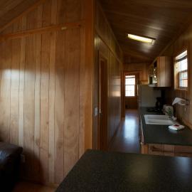 Arrowhead Camping Resort Deluxe Cabin 14, hotel in Douglas Center