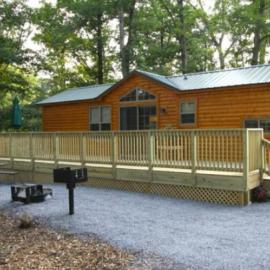 Lakeland RV Campground Cottage 15, hotel in Edgerton