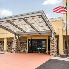 Comfort Inn SW Omaha I-80, hotelli kohteessa Omaha