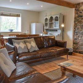 1, The Barns، فندق في Threlkeld