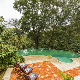 The Windflower Resort & Spa, Coorg – hotel w mieście Suntikoppa