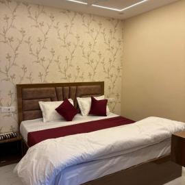 G S Palace, hotel in Vrindāvan