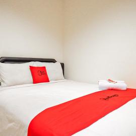 RedDoorz near Ambarrukmo Plaza Mall