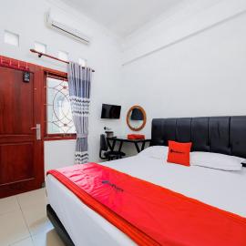 RedDoorz Syariah near UMS Solo - RSO Soeharso