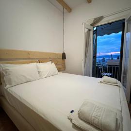 SEA HOME Accommodation, Hotel in Loutráki