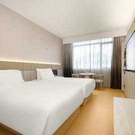 JI Hotel Guangzhou Tianhe Zhucun Metro Station