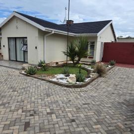 Tranquility Guest House, hotel a Bulawayo