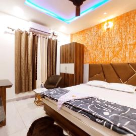 HOTEL THE VELVET PRIME - Premium & Luxury Suits Rooms, hotel en Phagwāra