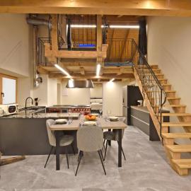 ArtiStone - "The Modern Loft" - Nature and Relax, hotel u gradu Saint-Christophe